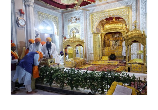 पीएम मोदी ने गुरु गोबिंद सिंह जी के प्रकाशोत्सव पर किया नमन, आदर्शों को किया स्मरण